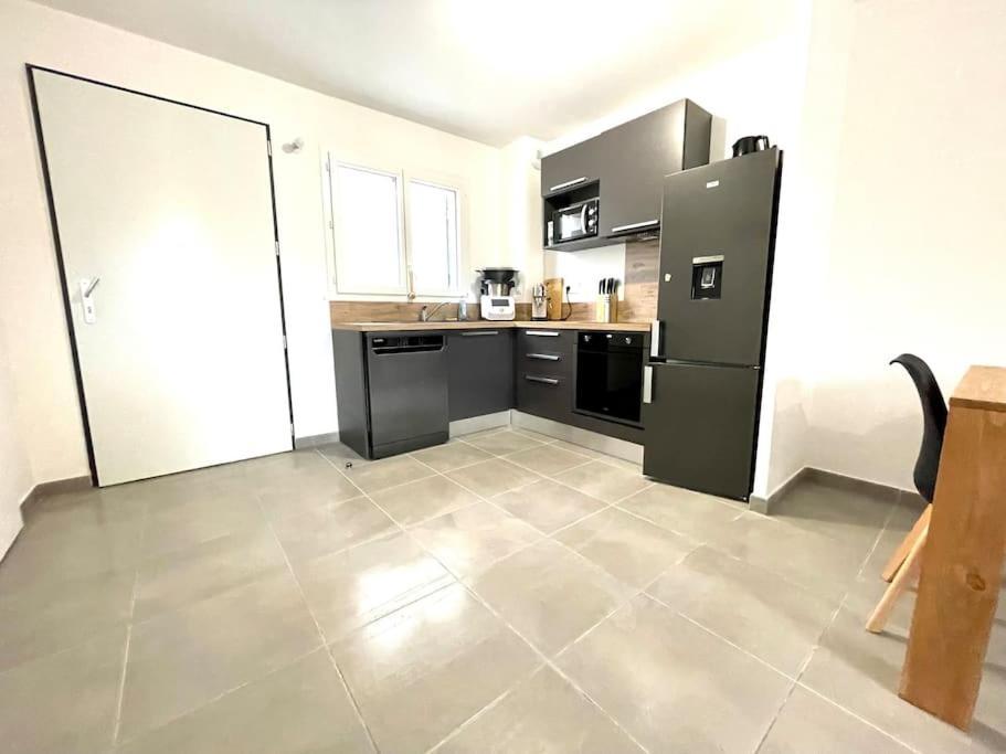 Villa 8 Personnes Bord De Mer Climatisee Saintes-Maries-de-La-Mer Exterior foto